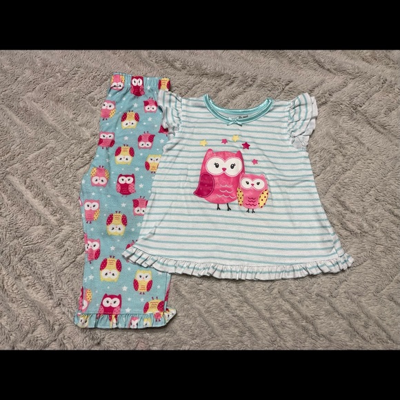 Little Me 18 month pajama set - Picture 2 of 2